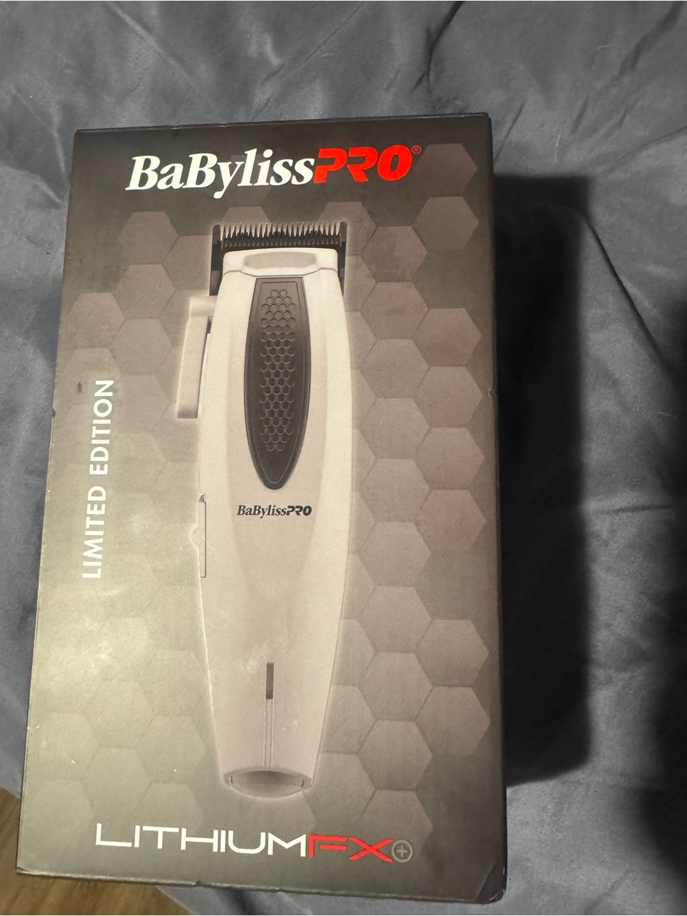 BaBylissPRO Limited Edition Clipper in White and Black